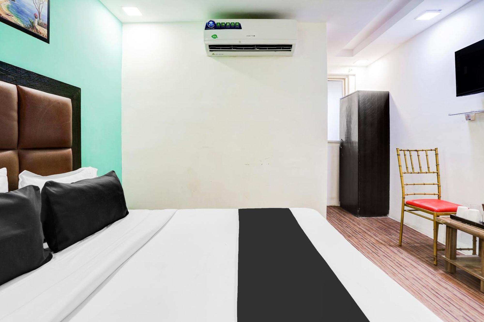 Super Hotel O Rohini Sector 20 Formerly Yellow Saffron Delhi  Eksteriør billede